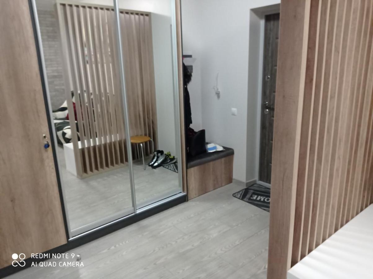 Lux Apartment & Центр,Жк Театральний Rivne Ngoại thất bức ảnh