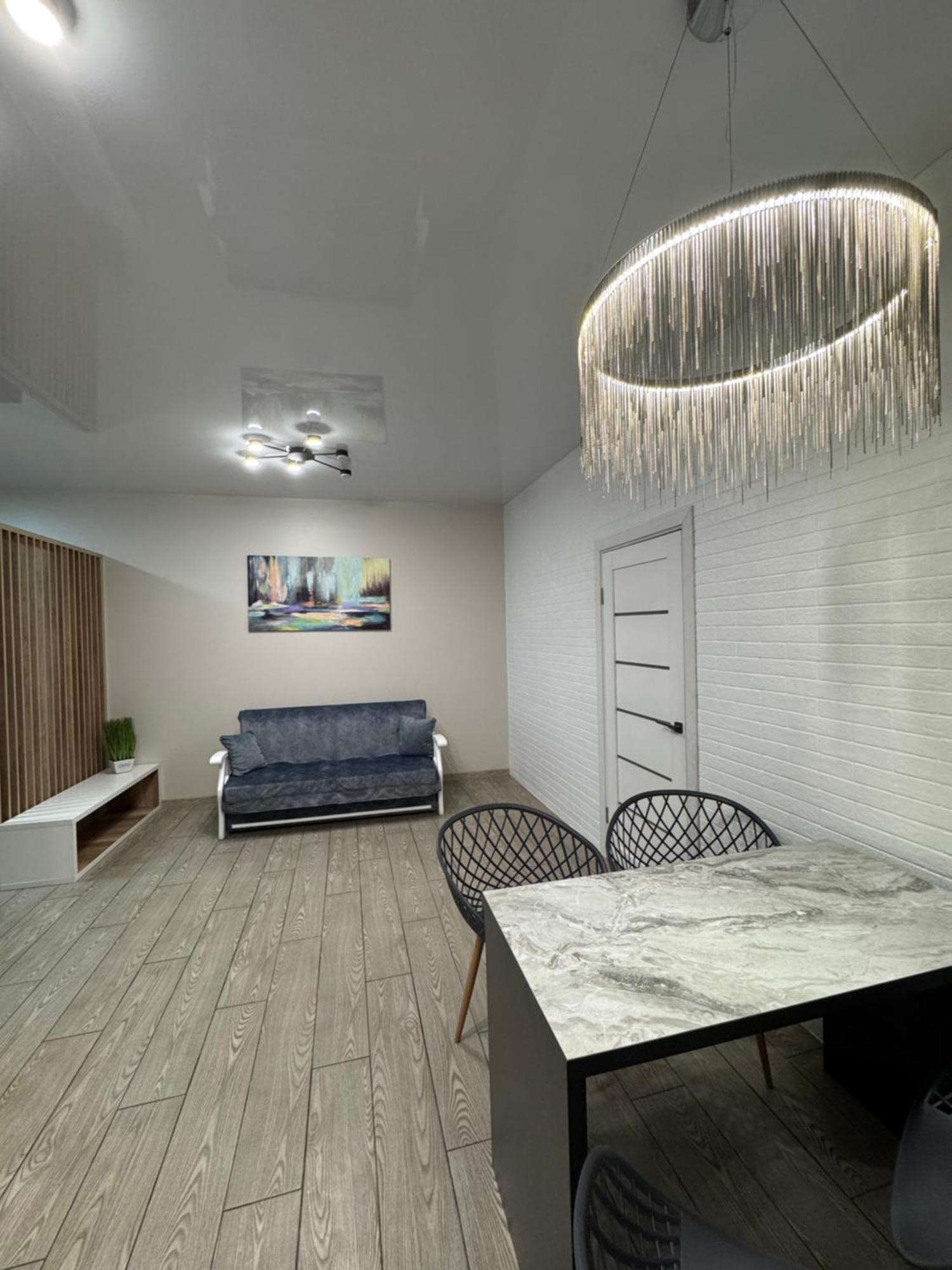 Lux Apartment & Центр,Жк Театральний Rivne Ngoại thất bức ảnh