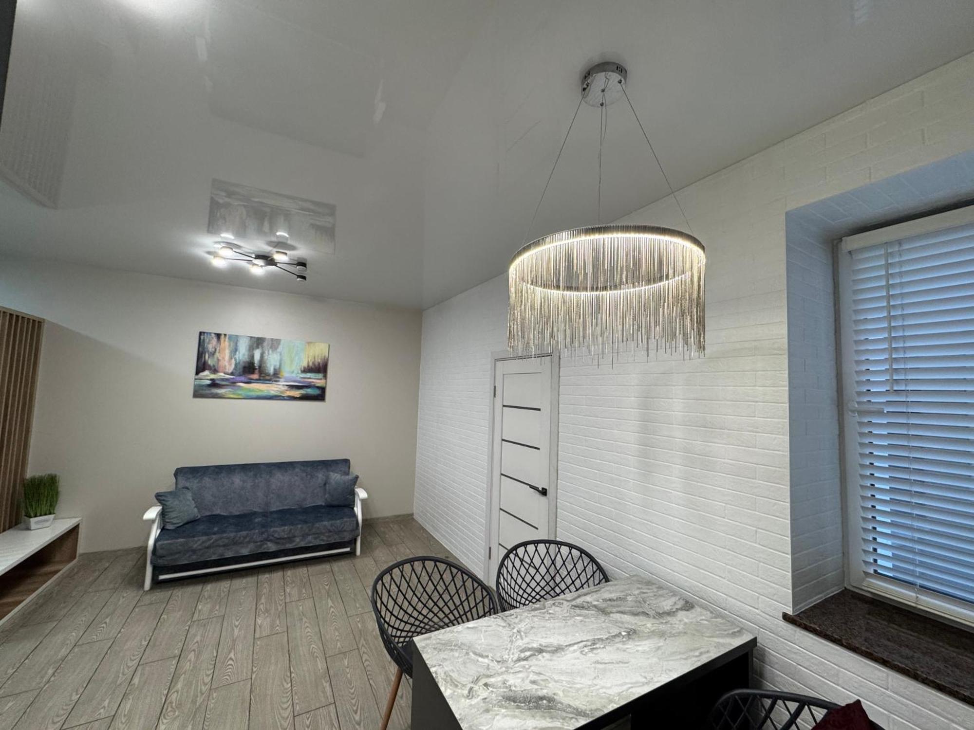 Lux Apartment & Центр,Жк Театральний Rivne Ngoại thất bức ảnh