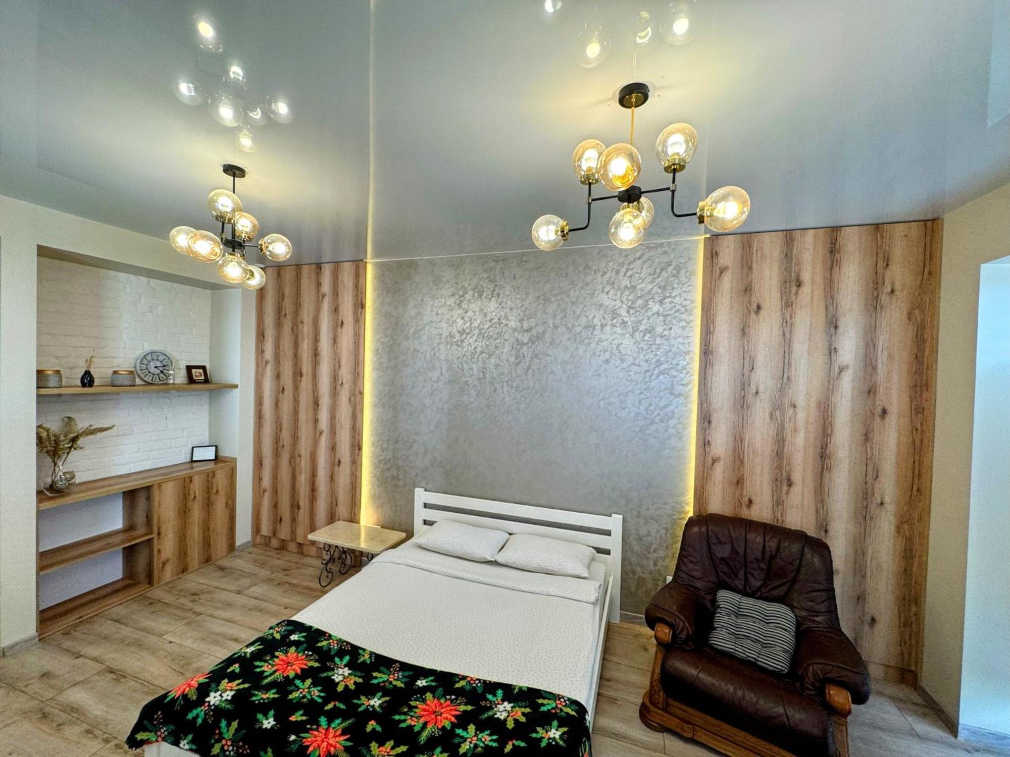Lux Apartment & Центр,Жк Театральний Rivne Ngoại thất bức ảnh